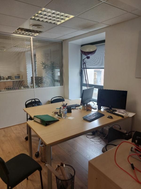GRENOBLE EXCLUSIVITE GRENOBLE - Vente BUREAUX 42 m² - 128 640 euros 4