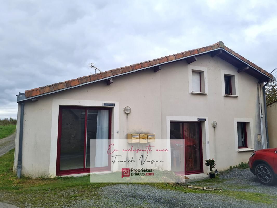 LES HERBIERS Maison de 97 m2 A VENDRE en EXCLUSIVITE aux Herbiers, composée de 2 logements distincts 2