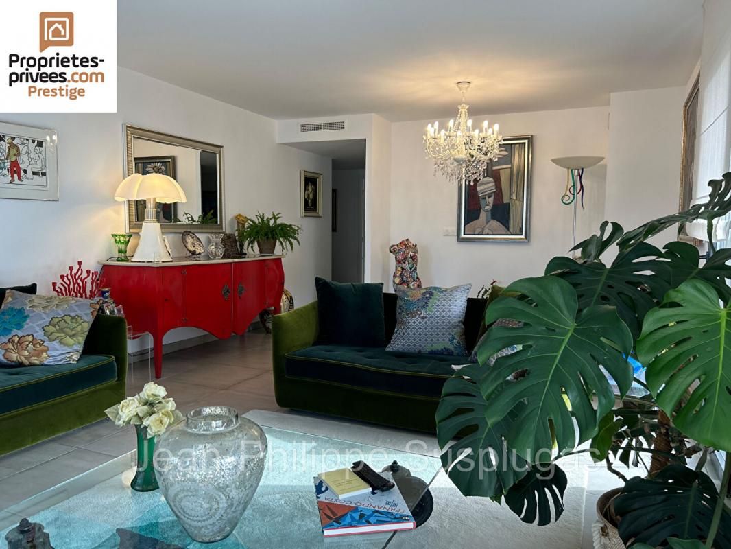 SIX-FOURS-LES-PLAGES 83140 Six Fours les plages Exceptionnel appartement 3 pièce(s) 101 m2 2