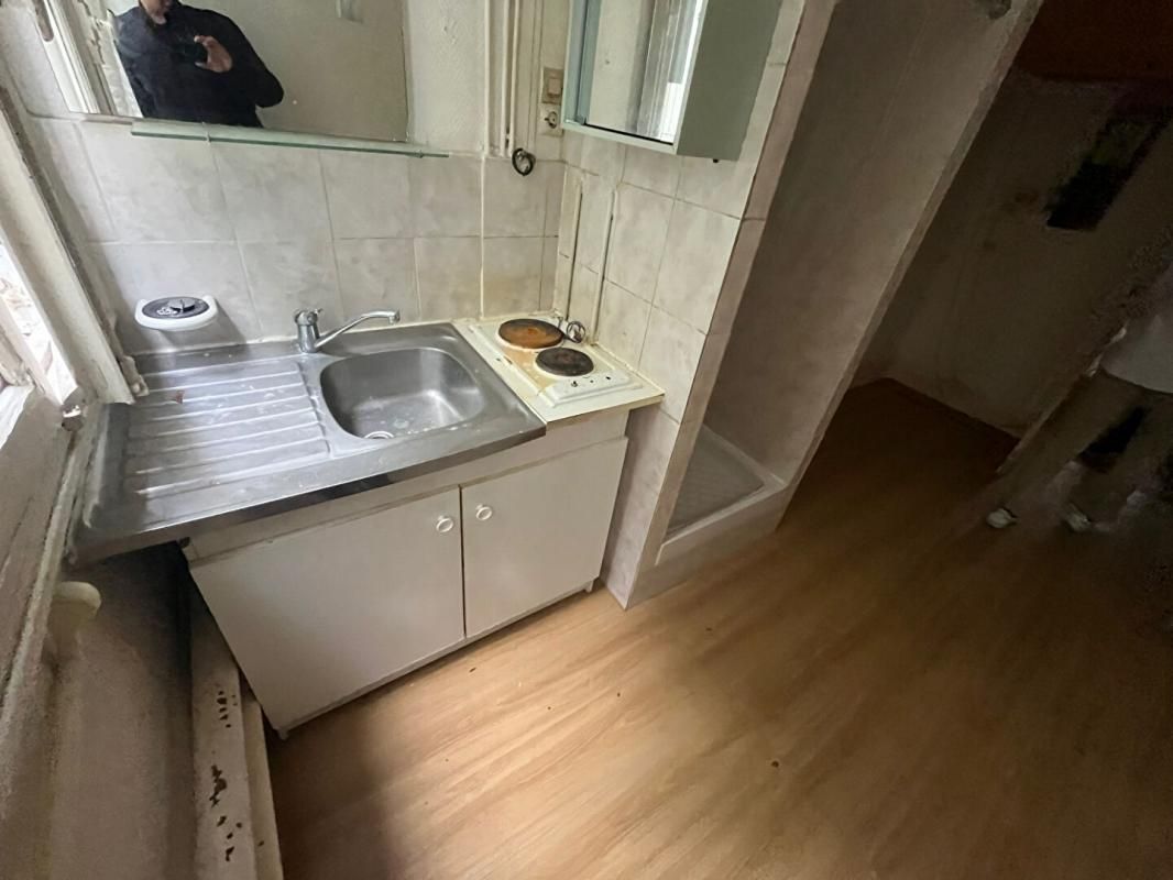 PARIS-16E-ARRONDISSEMENT Appartement 2 chambres de service Paris 16 2 pièces 19.60 m2 3