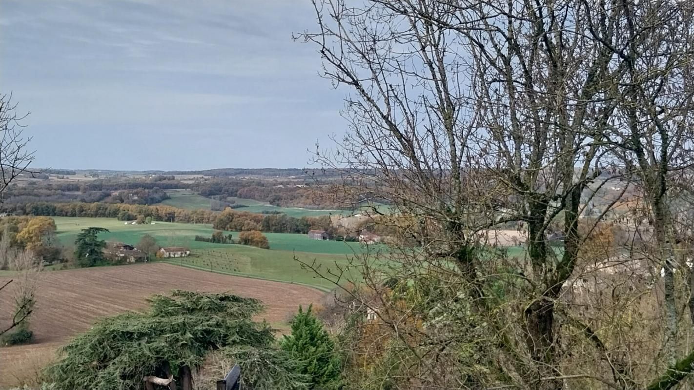 MONFLANQUIN 47150 Terrain constructible 895 m2