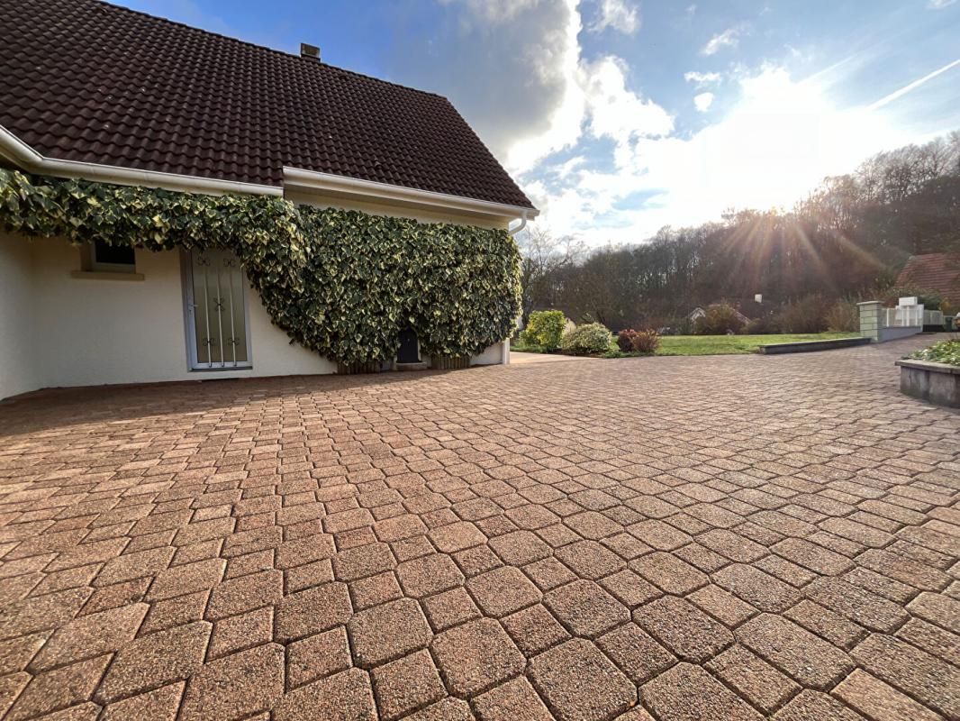 BETHONCOURT Maison Montbeliard 6 pièce(s) 120 m2 3