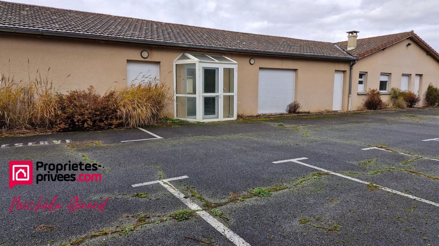 42590 SAINT JODARD - MURS DE LOCAUX COMMERCIAUX