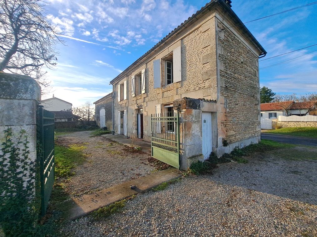 Maison 110m2 - 4 pièces avec grange et jardin à Vindelle