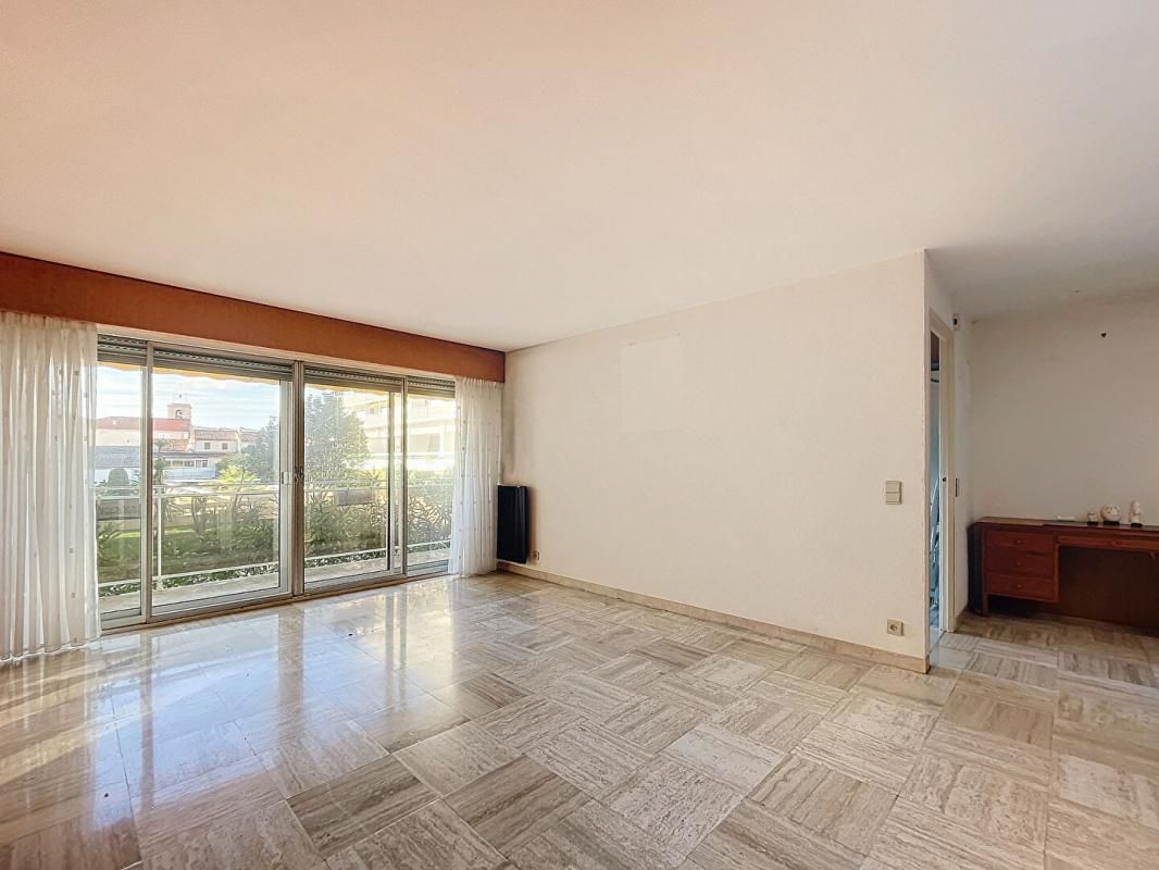 SAINTE-MAXIME Appartement Sainte Maxime 3 pièce(s) 85.55 m2 + terrasse 38m2 + Garage + Cave 4
