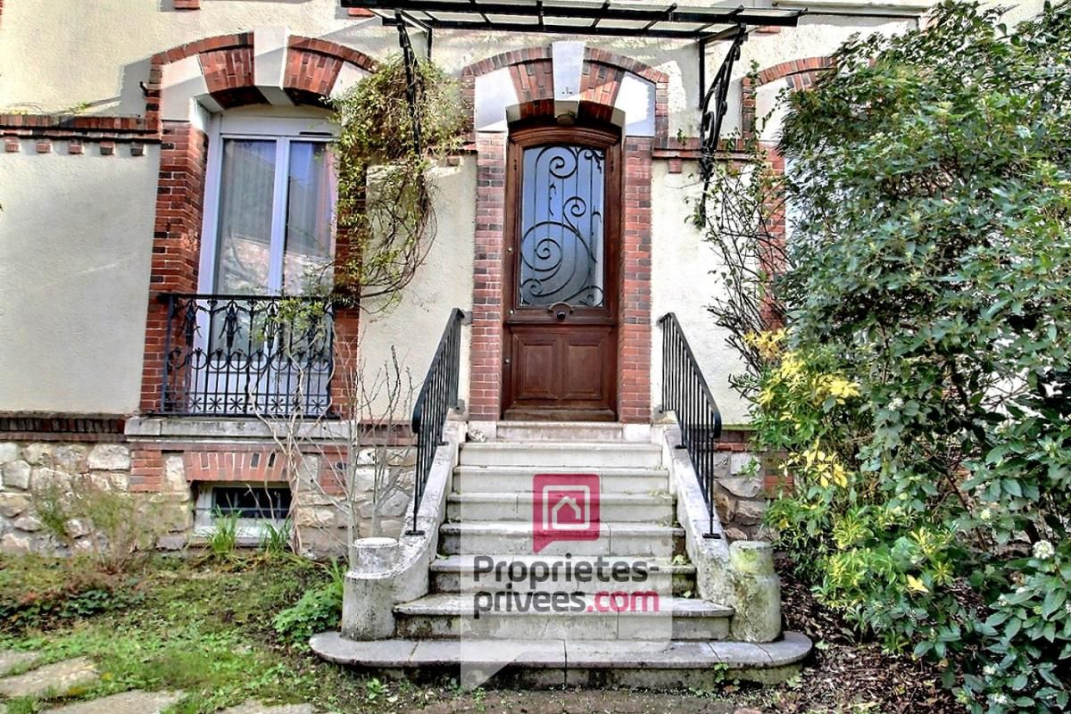 MONTARGIS ELEGANTE MAISON BOURGEOISE de180 m2, à deux pas du centre ville et gare de MONTARGIS à pied, Gare PARIS Bercy Direct en 1h 2