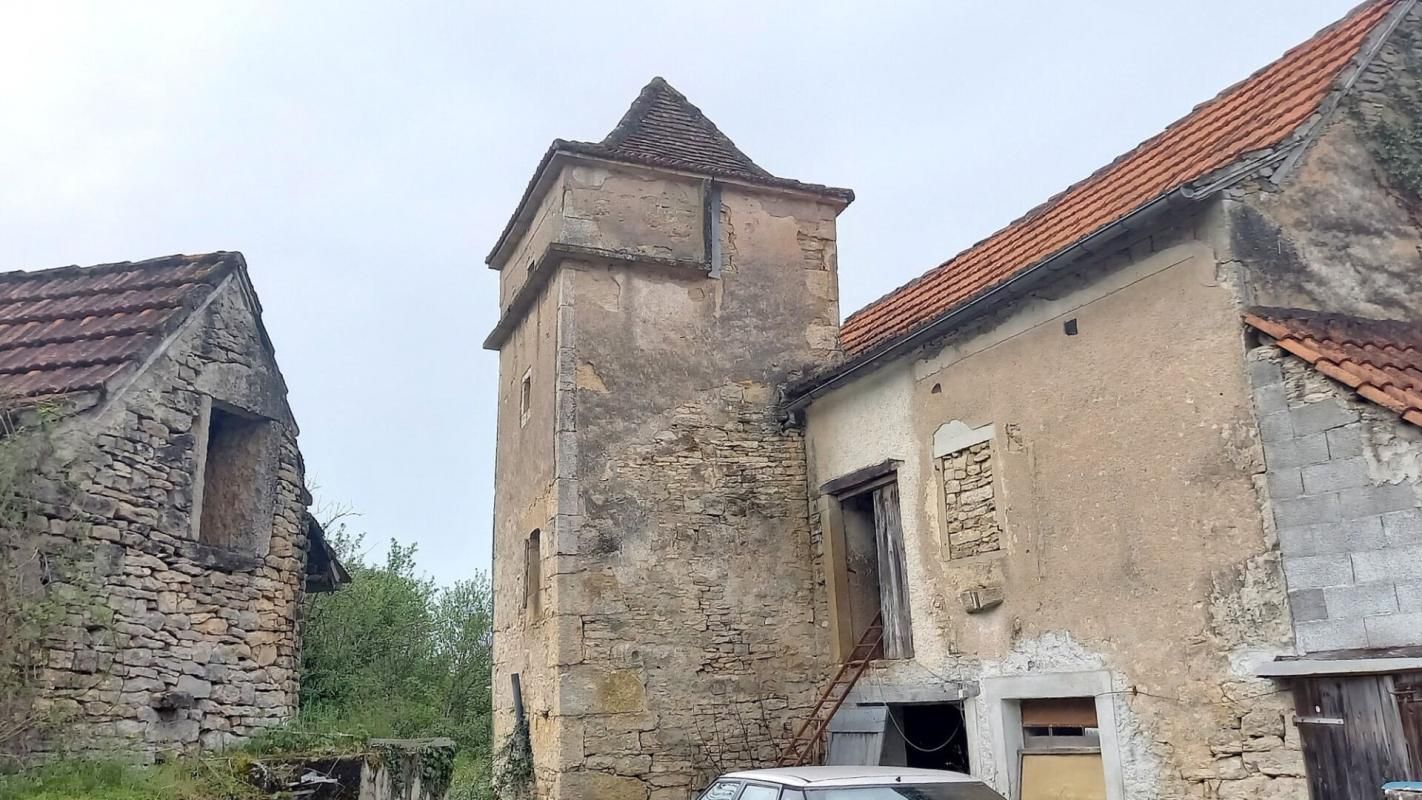 Maison à restaurer 6 pièces 115m² dépendances