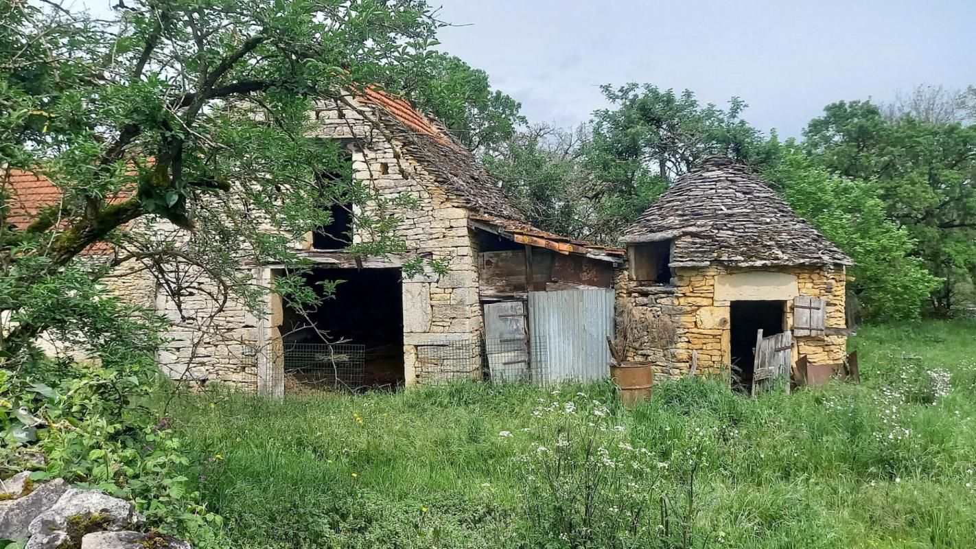 LIMOGNE-EN-QUERCY Ensemble immobilier en pierre 60m² 4 pièces à restaurer 3