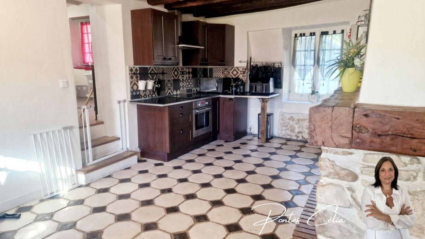 NEUFCHELLES Maison 6 pièce(s) 120 m2 4