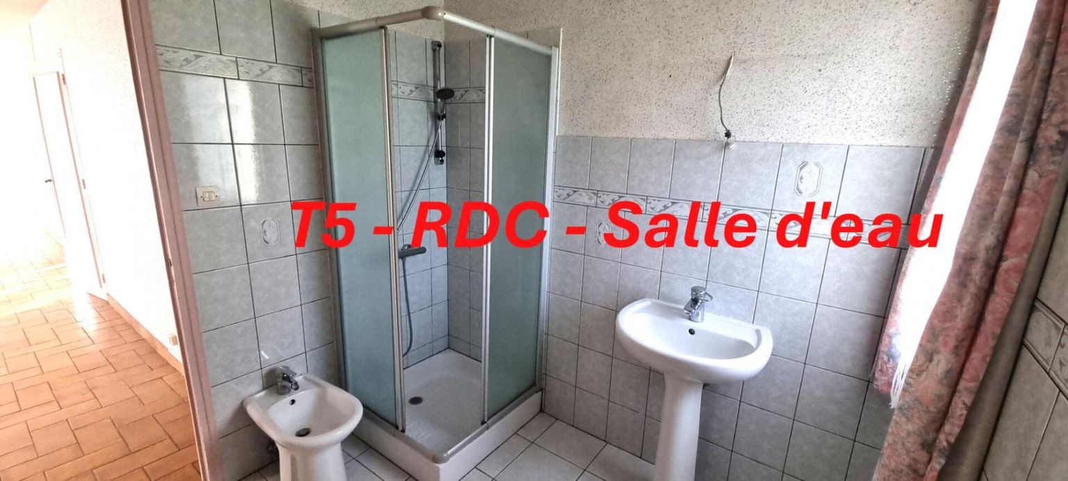 AUDINCOURT Immeuble de 3 appartements - 1loué et 2 vides- 2