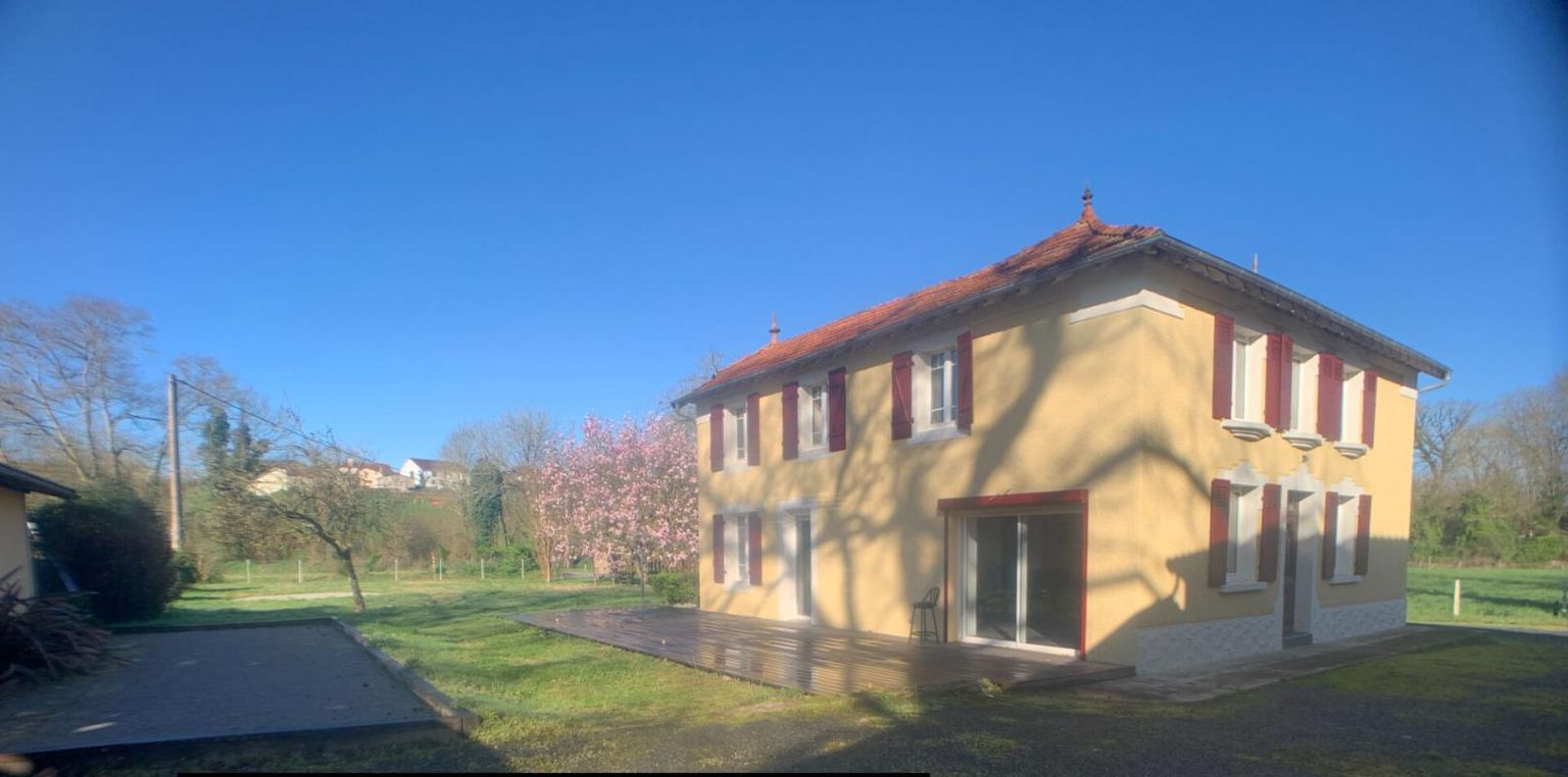 MAZEROLLES Maison Mazerolles 7 pièce(s) 167 m2 environ 2