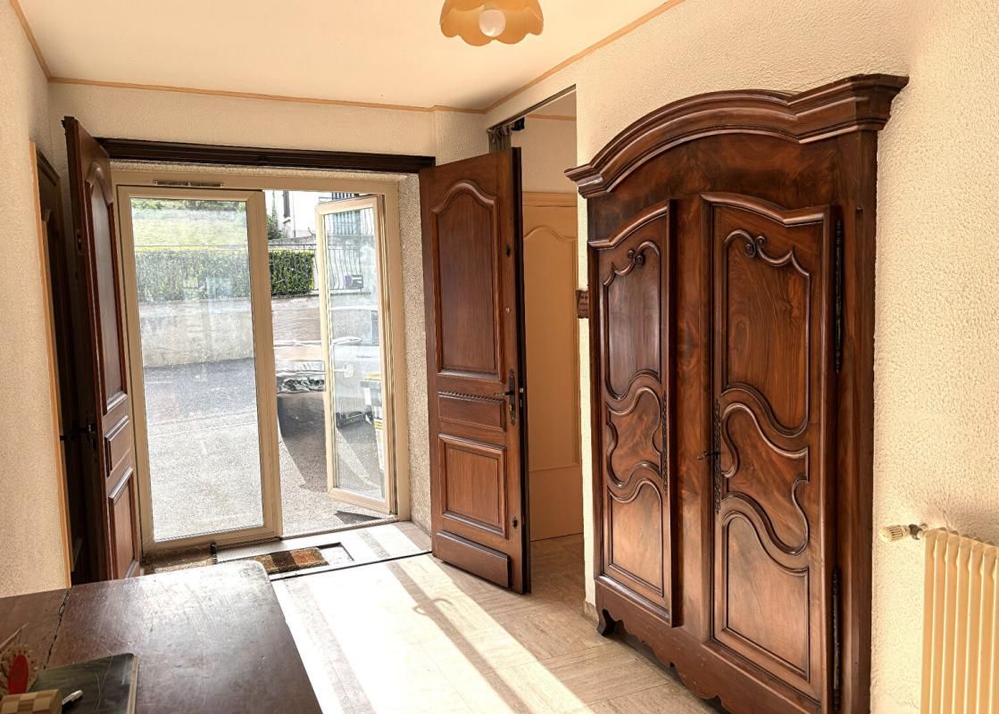 SAINT-HEAND St HEAND 42570 à 2 pas de l'église appartement 111m² 2 chambres TERRASSE GARAGE CAVE 2