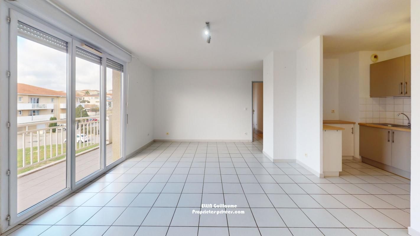 SAINT-ESTEVE Appartement T3 63m2, balcon, garage, parking 2