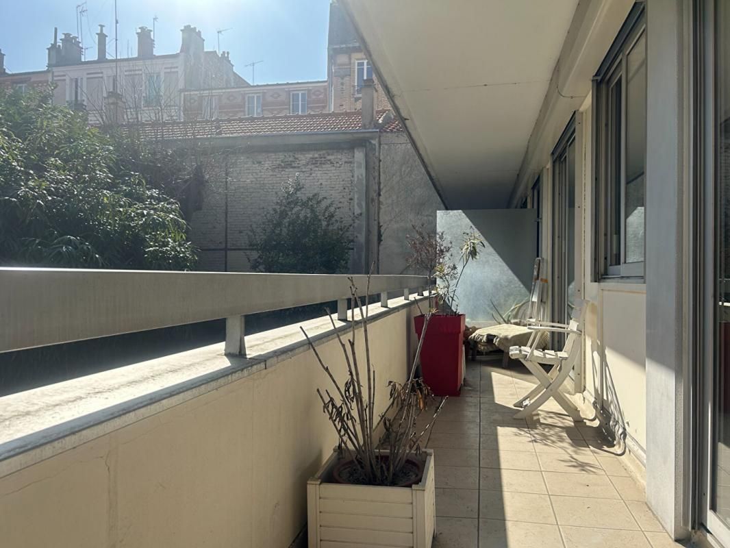 VINCENNES 2 pièces Vincennes 42m2 avec terrasse 10m2 2