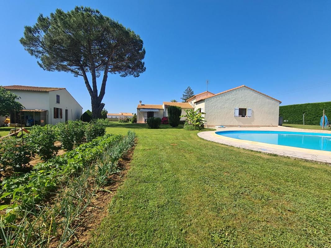 Maison Saint André De Lidon 6 pièce(s) 149 m2
