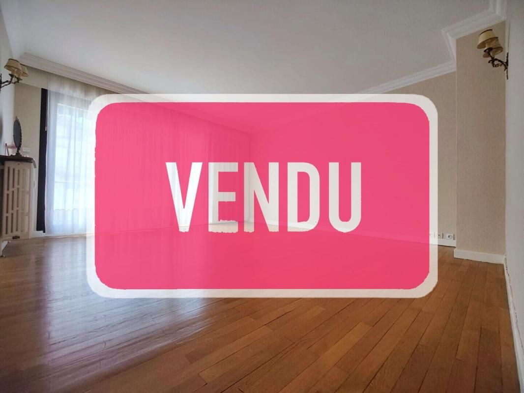 Appartement Grenoble 3 pièces 118 m² et parking privatif