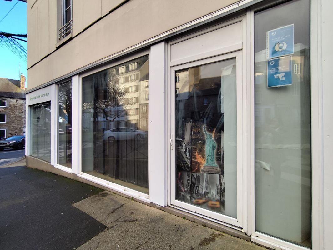 SAINT BRIEUC - Local commercial ou professionnel Belle visibilité