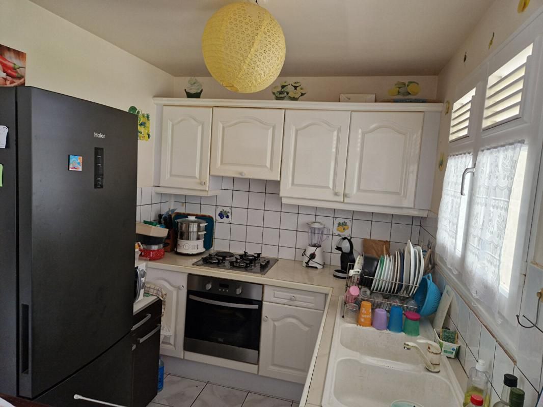 GOURBEYRE Très agréable Maison individuelle avec 3 chambres et jardin sur Gourbeyre 2