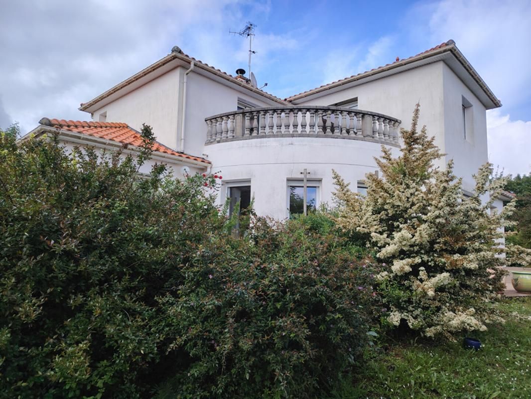 SAINT MARC SUR MER Demeure familiale 5 pièces 756300 FAI 2