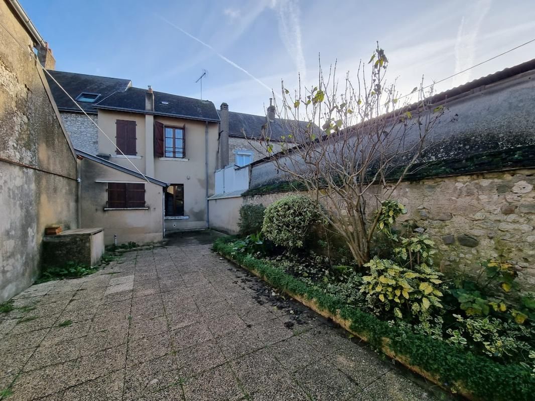 ARTENAY Maison Artenay 3