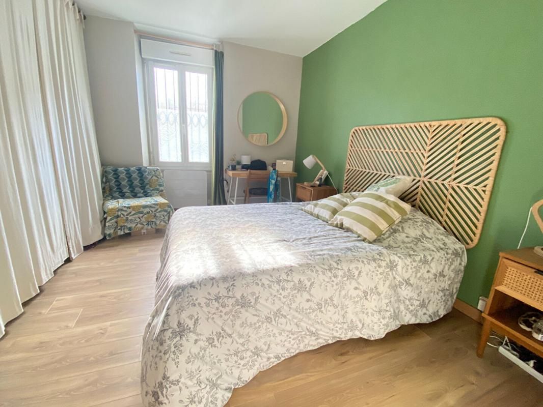 BORDEAUX Bel appartement cosy T2 39.30 m2 avec Cour privative 4