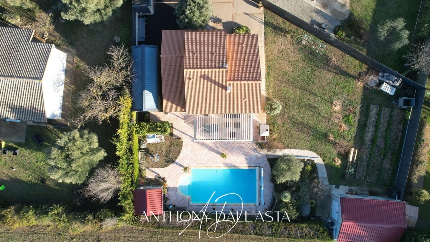 Maison Villemoustaussou 6 pièce(s) 120 m2