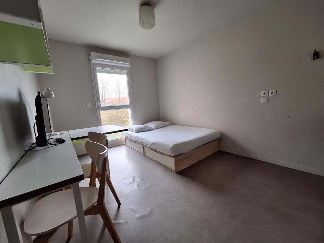 SAINT-CYR-L'ECOLE Appartement  1 pièce(s) 20 m2 2