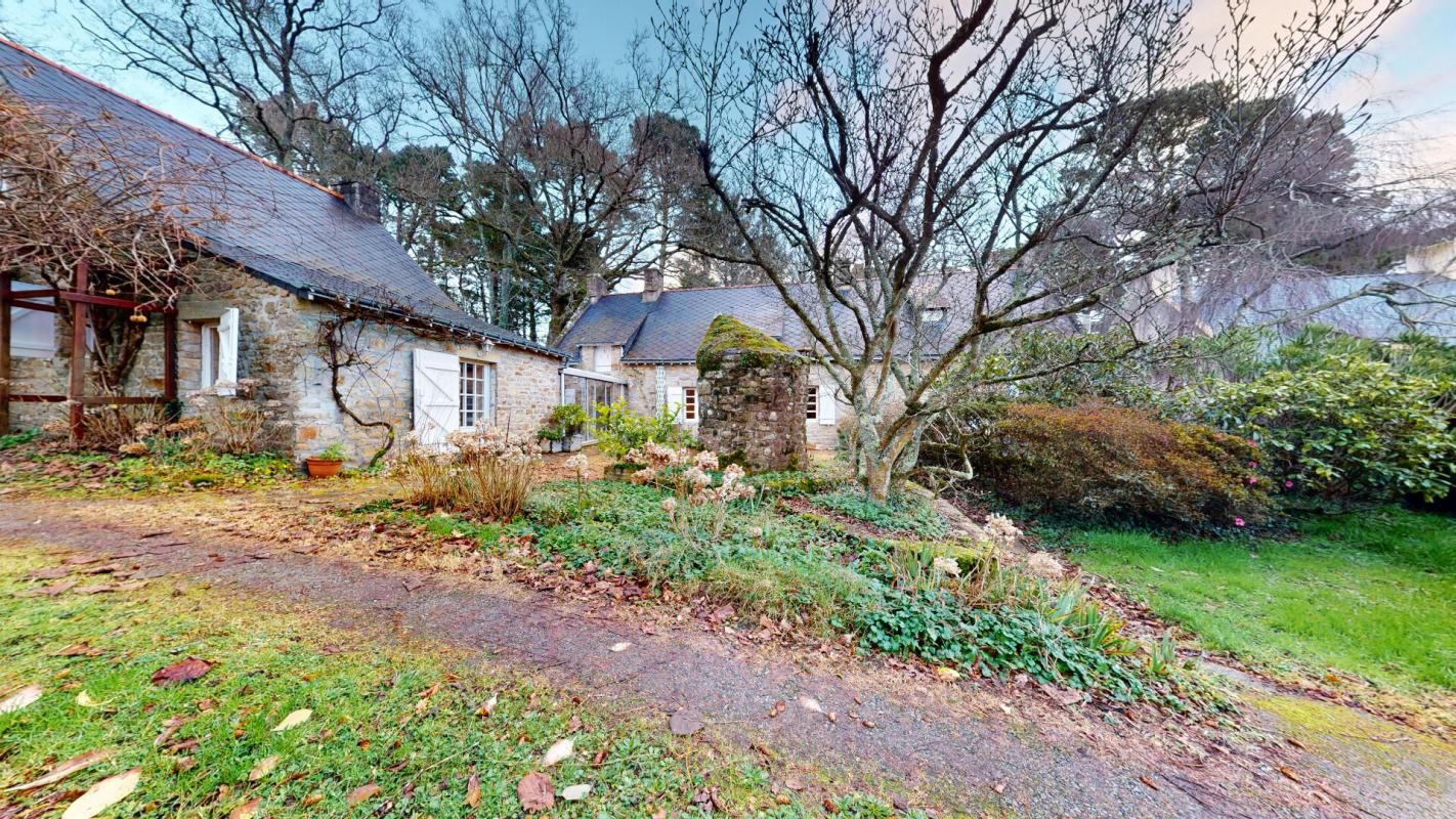 BADEN Charmante maison en pierre de 1827, rénovée avec soin et régulièrement améliorée depuis, dans un cadre exceptionnel 2