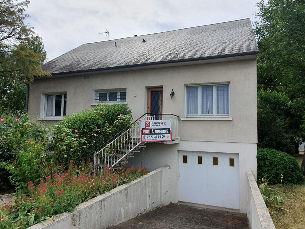 SAINT-MAUR Maison 5 pièces 4 chambres 125 m2 + garages sur 1235 m2 de terrain 3