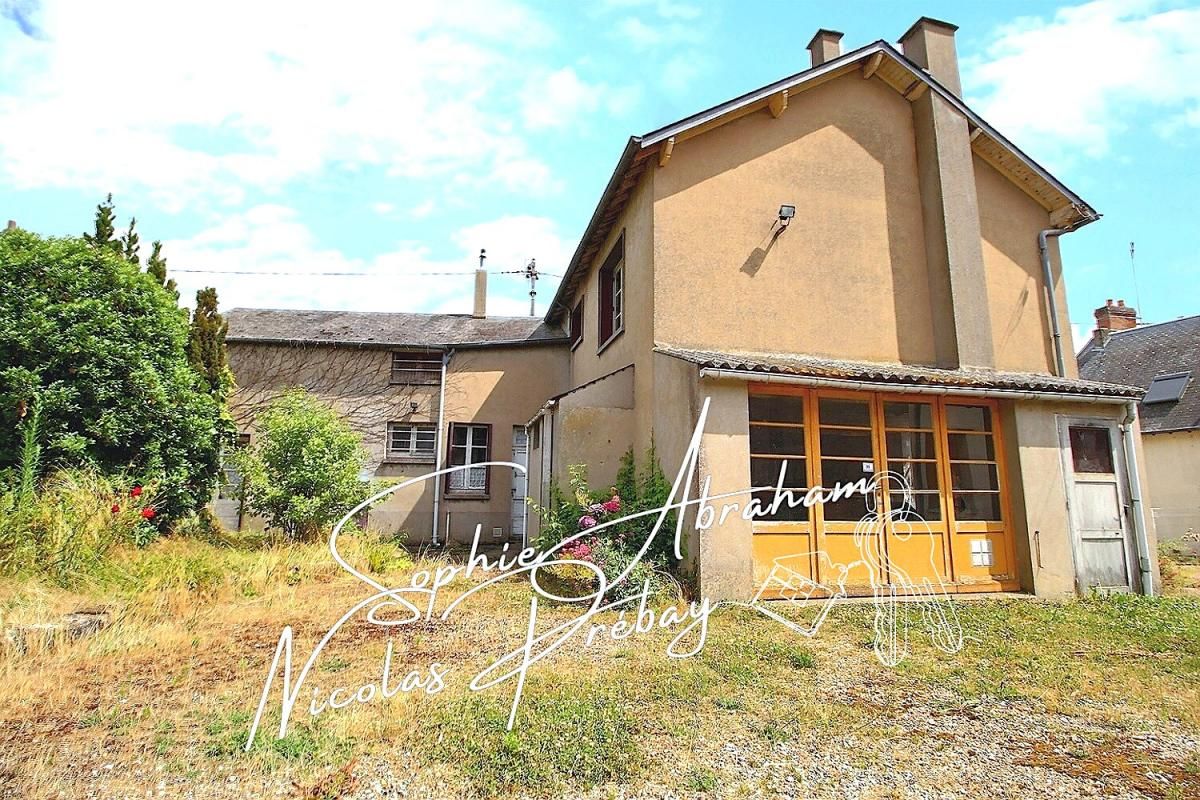 OUTARVILLE Maison en pierres de 3 pièces avec garage, dépendance et cour 2