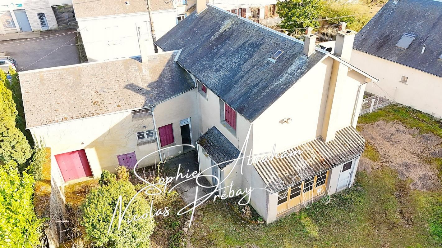 OUTARVILLE Maison en pierres de 3 pièces avec garage, dépendance et cour 3