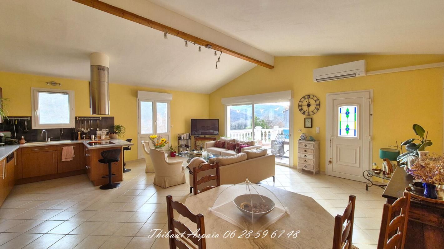 Maison Estoublon 5 pièce(s) 113 m2 avec garage et vue dégagée