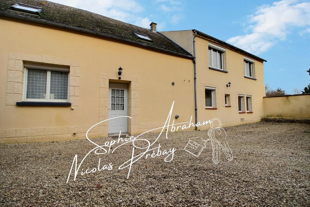 ANGERVILLE Maison en pierres rénovée, 8 pièces, 7 chambres 2