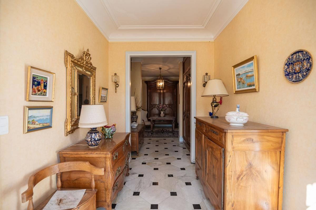 SAINTE-HELENE MÉDOC - Demeure bourgeoise avec dépendances sur 3300m² de terrain 3