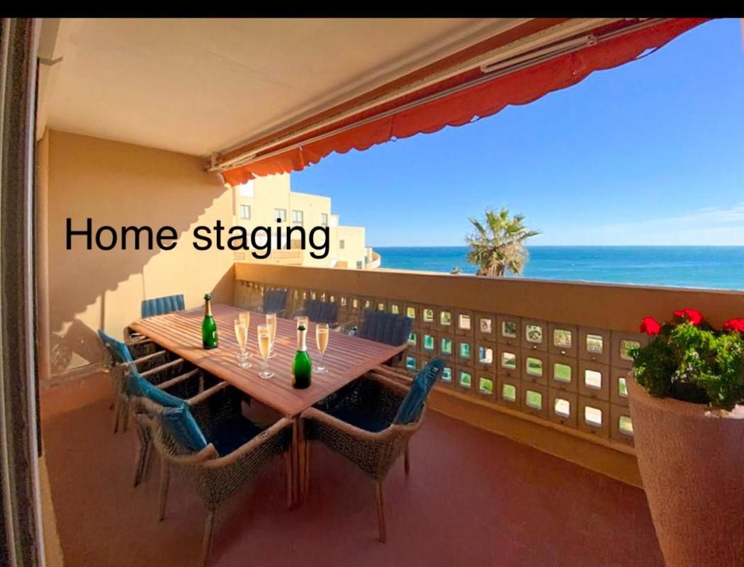 LE BARCARES COUP DE COEUR 2 PIECES 6 PERS VUE PANORAMIQUE MER TERRASSE PISCINE PARKING ET CAVE
