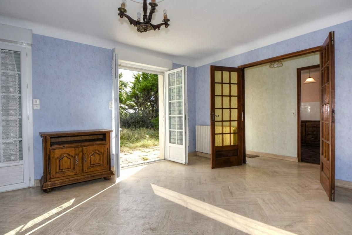 TREGUIER Maison avec atelier de 100 m2 , sur terrain  de 2700 m2 au calme 3