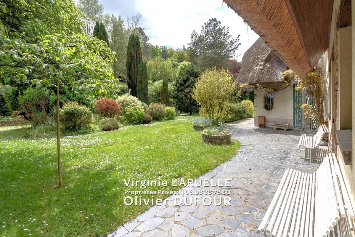 SAINT-MARTIN-DU-VIVIER Charmante maison au toit de chaume à l'Est de Rouen, St-Martin-du-Vivier près de Rouen 2