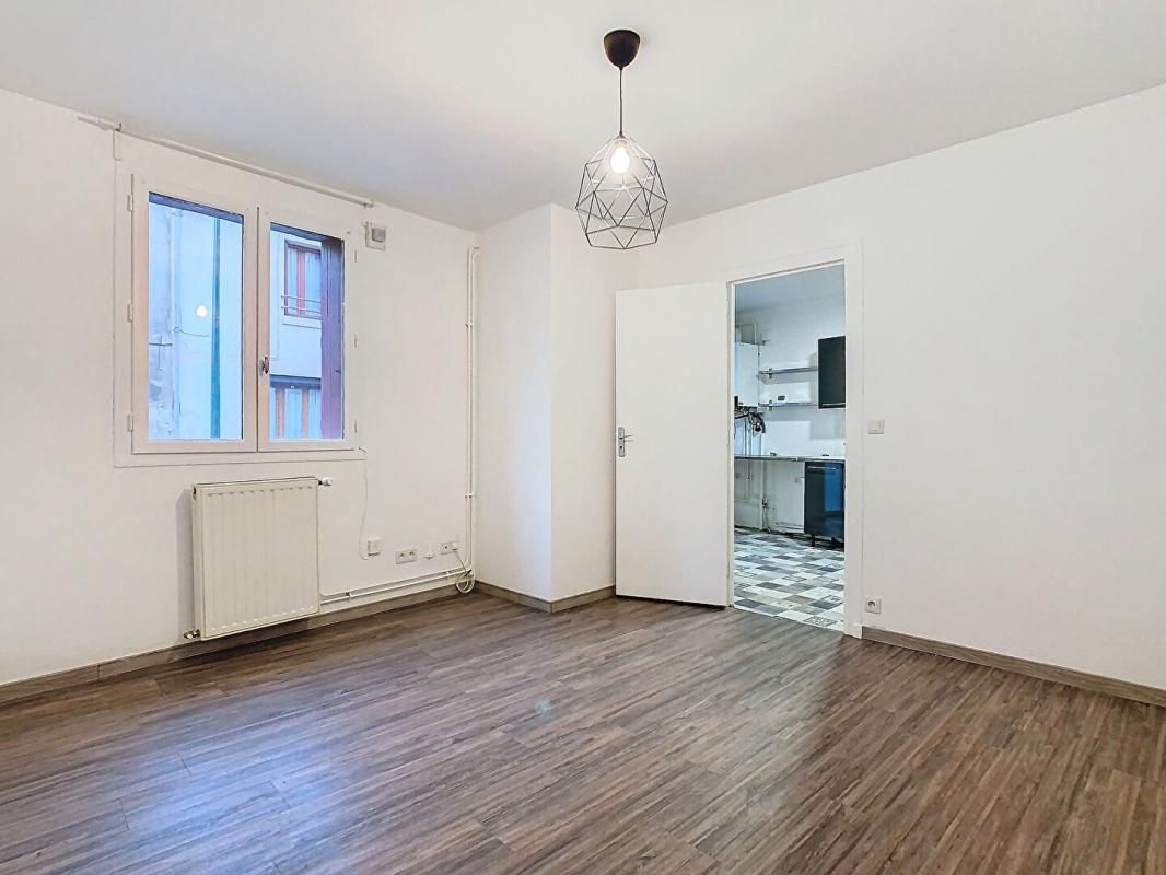 MONCHY-SAINT-ELOI APPARTEMENT T2- 43M² - 1 CHAMBRES - GARAGE - 60290 MONCHY SAINT ELOI 3