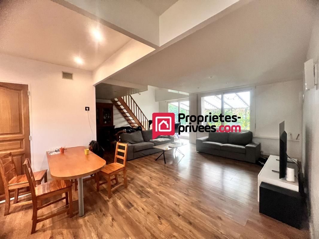 VEMARS Belle Maison de 6 pièces 4 chambres 112 m2 et 616 m2 de terrain Vémars 95470 2