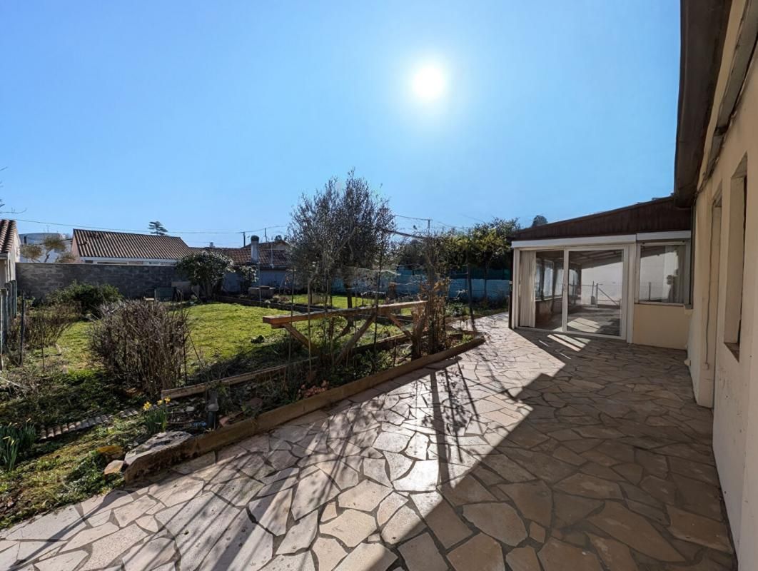 CENON Maison Cenon 73 m2 et garage attenant 29m² sur parcelle de 464m² 2