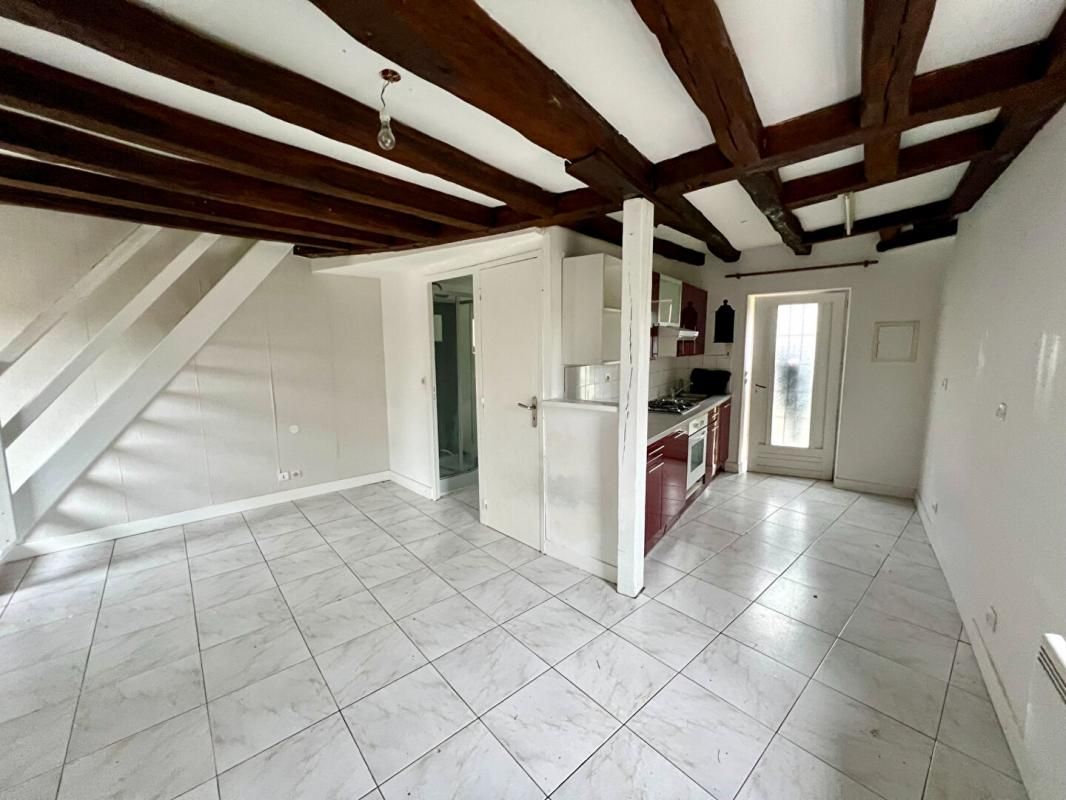 MONDOUBLEAU Immeuble 9 pièce(s) 145 m2 3