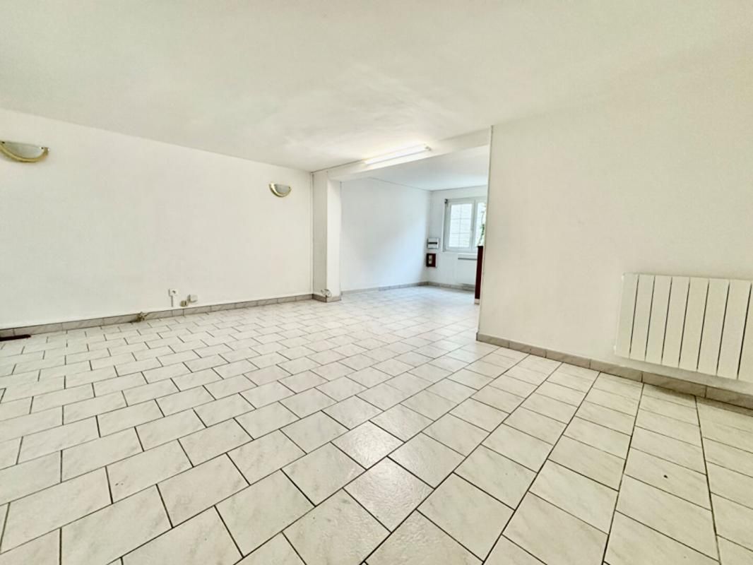 Maison à LONGUEAU 105m2, ( 3 chambres avec possibilité d'une 4eme) , jardin , cabanon 20m2