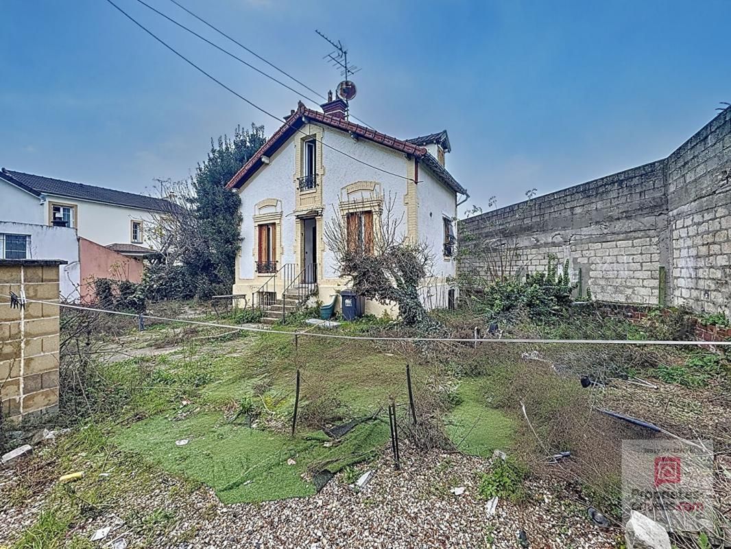 EPINAY-SUR-SEINE Maison fort potentien à rénover  Epinay Sur Seine 4 pièce(s) 90 m2 3