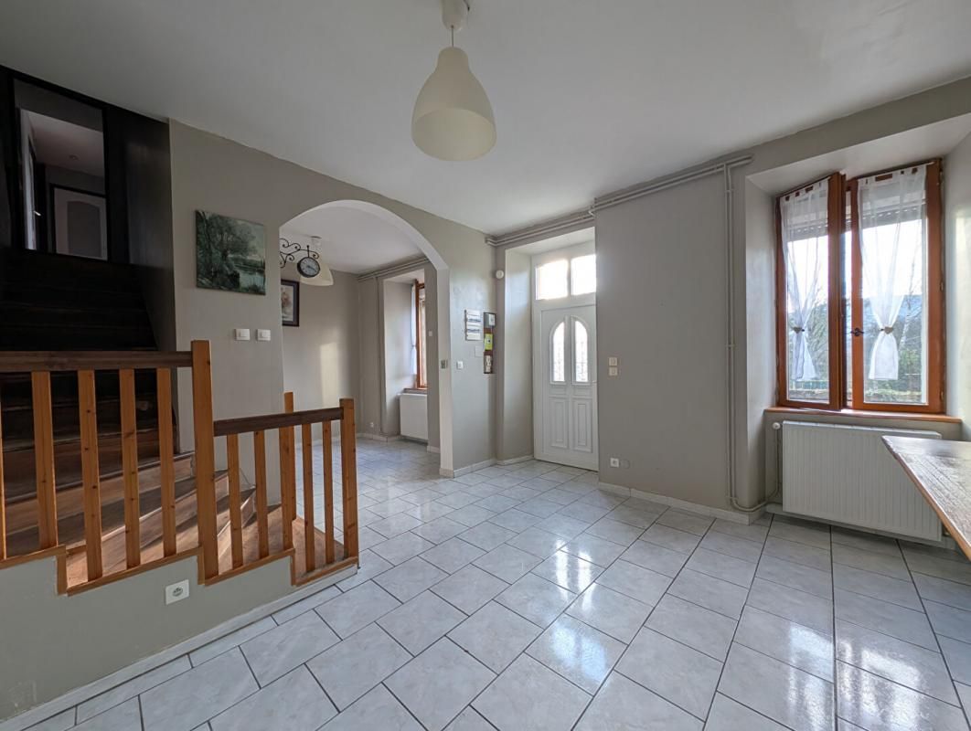 AULON Maison Aulon 104 m2 avec 4 chambres et jardin 1