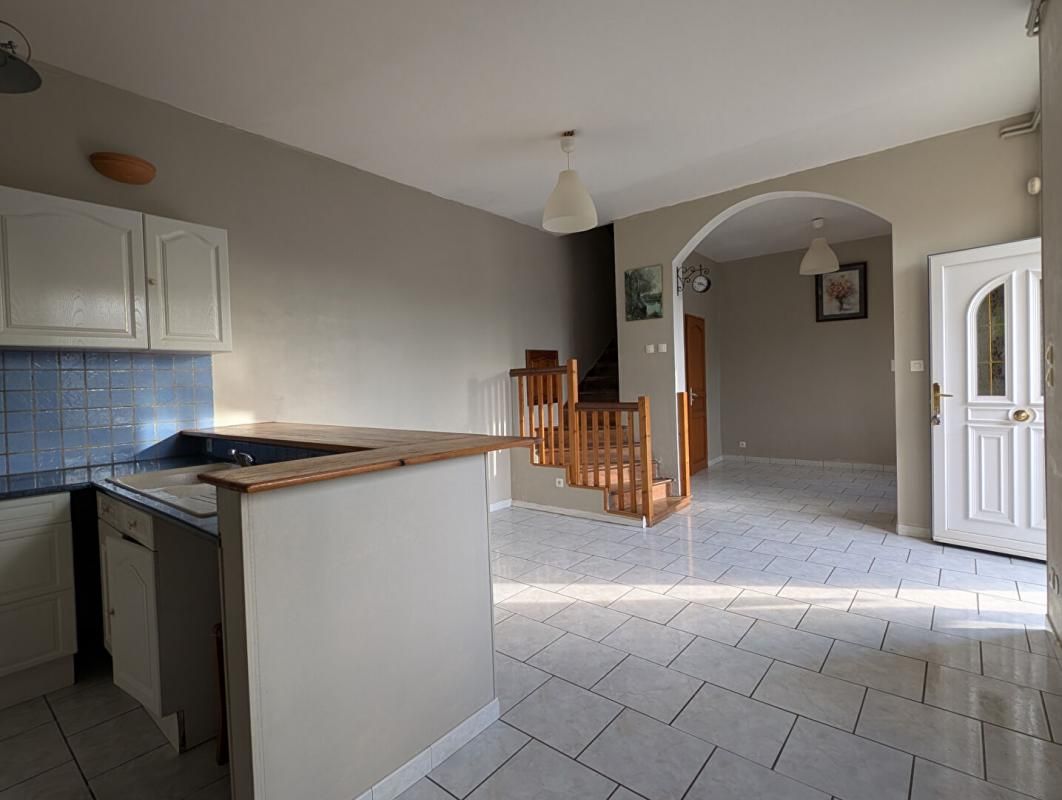 AULON Maison Aulon 104 m2 avec 4 chambres et jardin 2