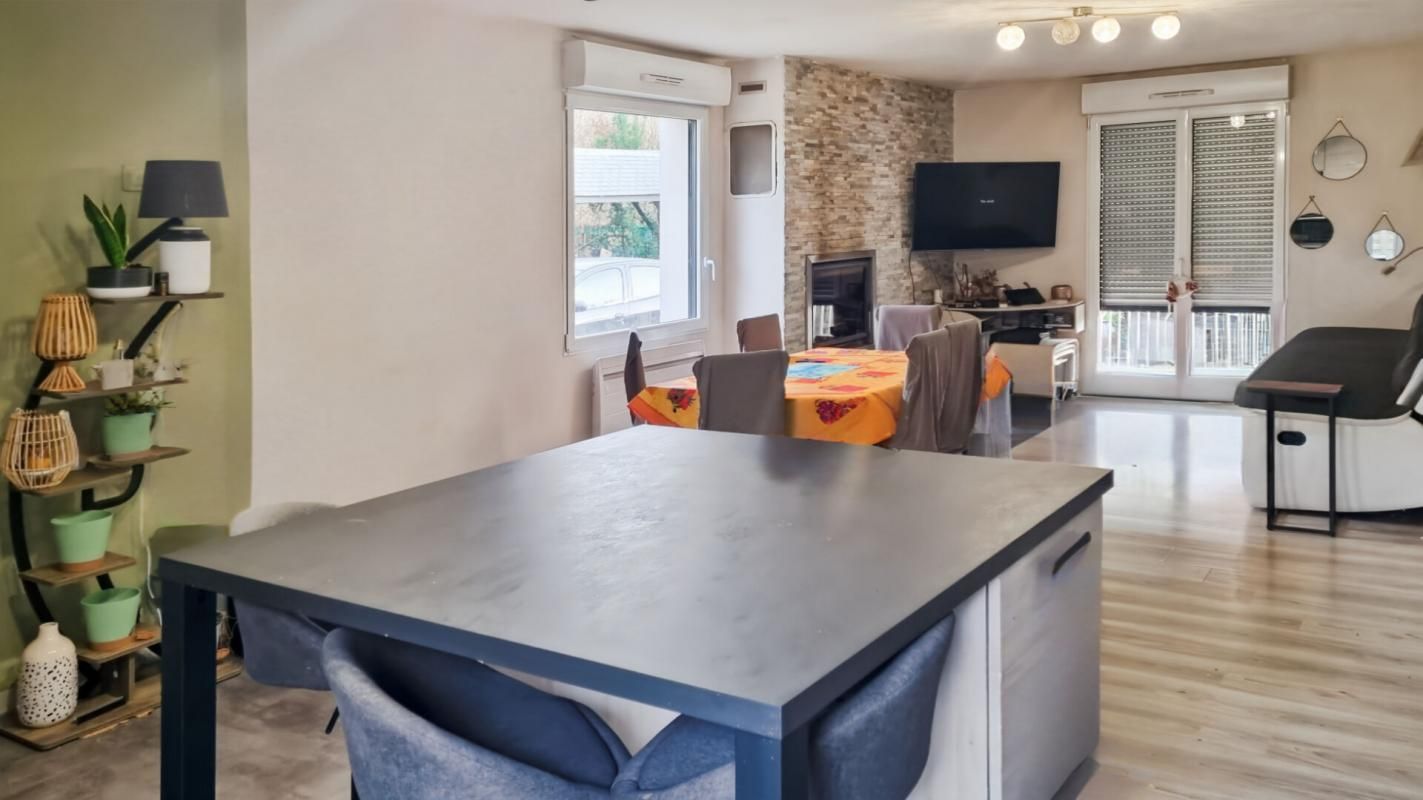 VALLON-SUR-GEE Maison Vallon Sur Gee 6 pièce(s) 130 m2 4