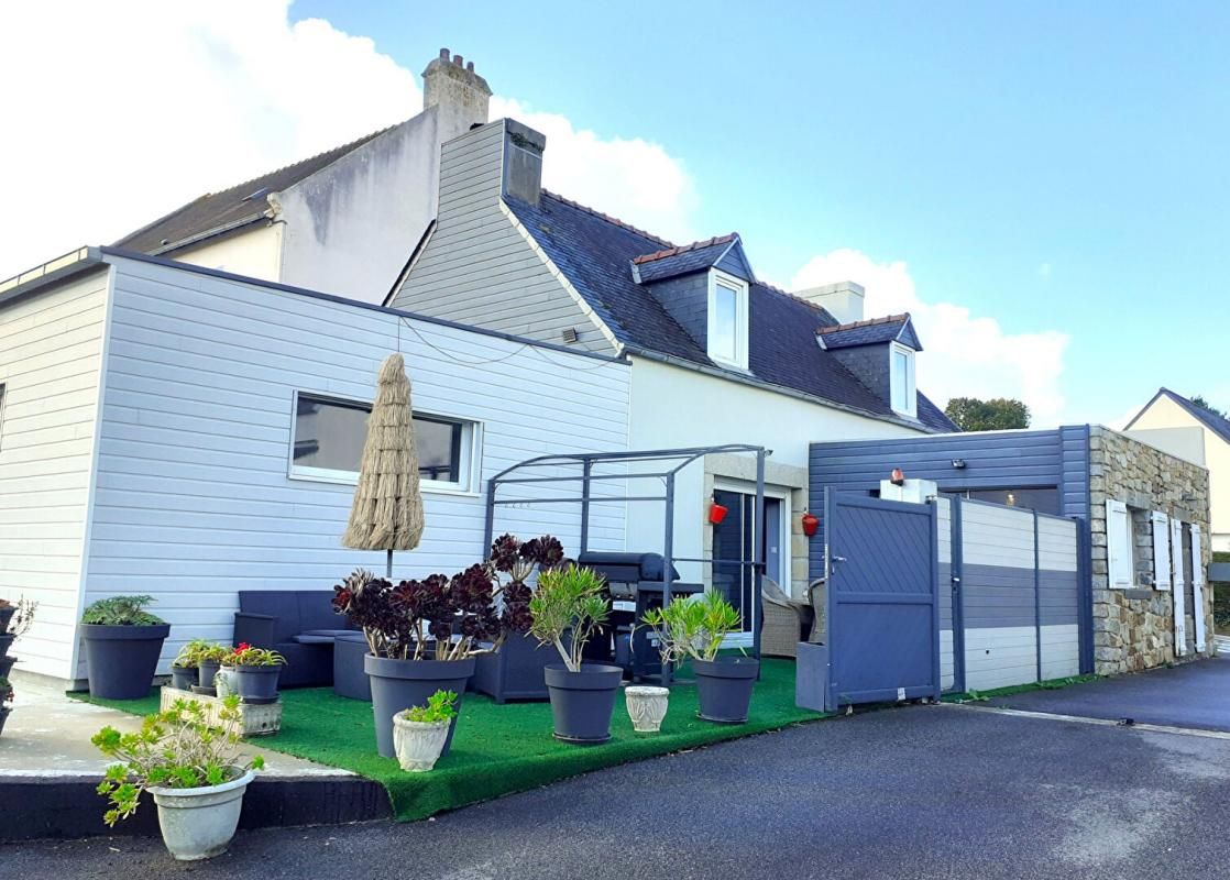 Maison 7 pièce(s) 130 m2 à Crozon (29 160) à 2 pas de la plage de Morgat