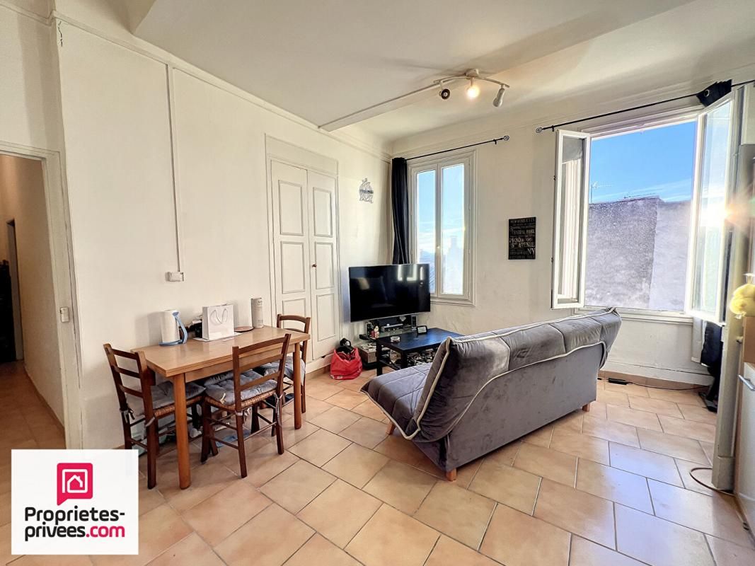 RIANS Appartement T2 2 -ème étage loué lumineux 45 m²