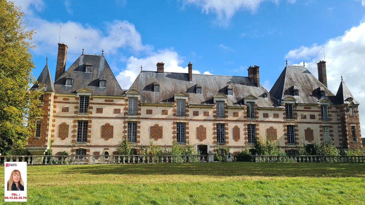 Triangle Vernon - Giverny - Les Andelys - Château du 17ème de 2.246 m2 - 33 chambres - avec dépandances sur plus de 21 hectares de terrain : Prix : 2.100.000