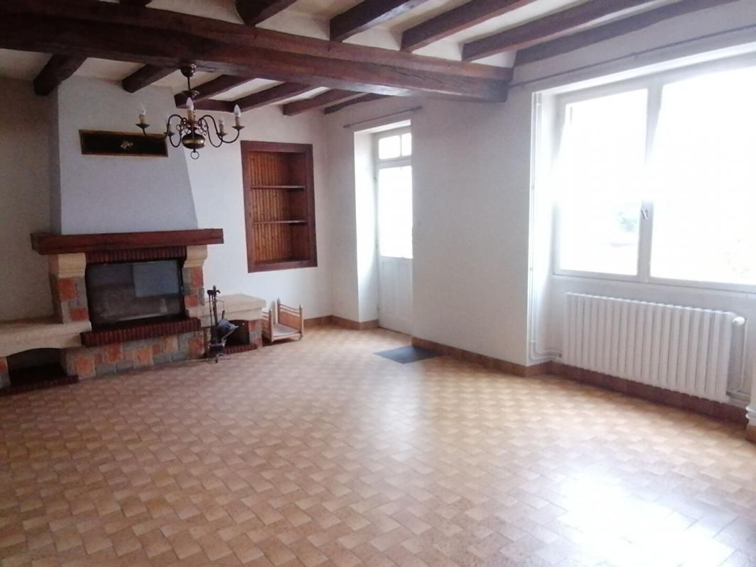 SAINT-MAURICE-LA-FOUGEREUSE Maison 3 chambres  avec terrain clos à Saint Maurice la fougereuse 4